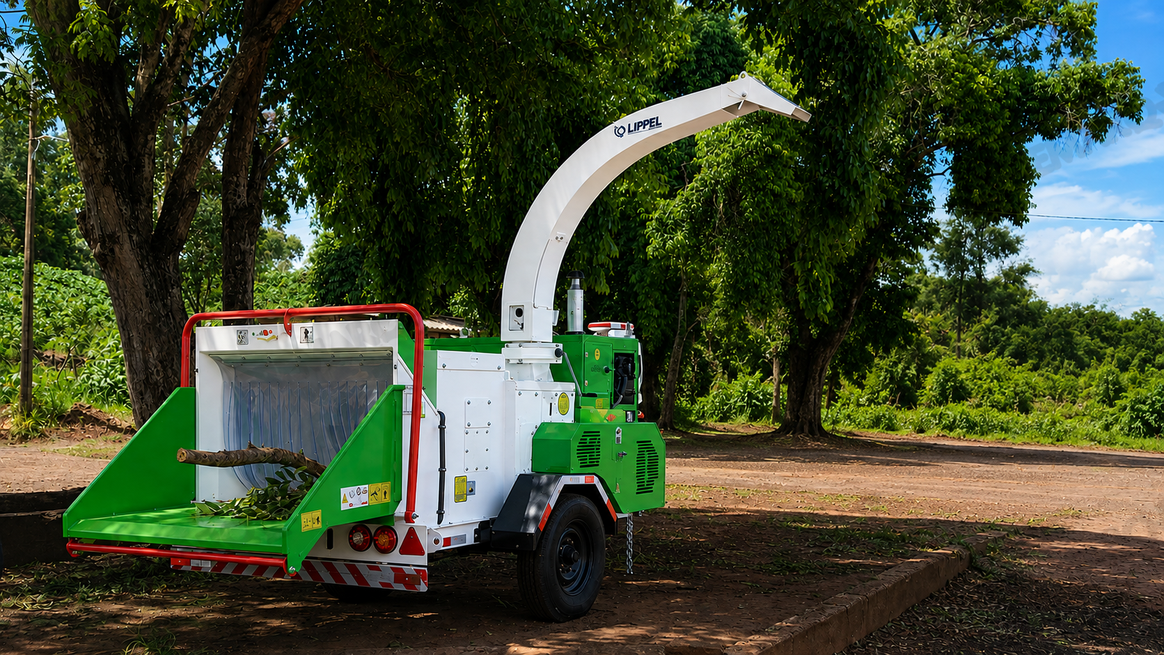 Lippel PTU 300 Chipeadora