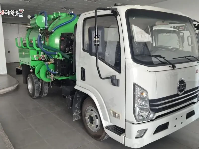 Sewer jetting truck for sanitation ops